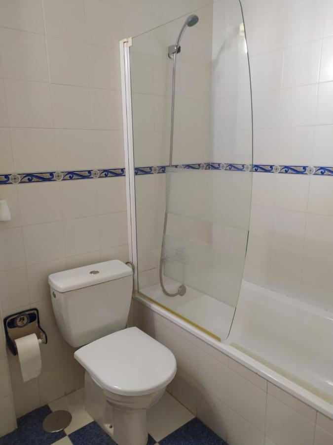 Chalet Adosado Con Azotea Andaluza Y Patio, Junto A La Playa Исла Кристина Екстериор снимка